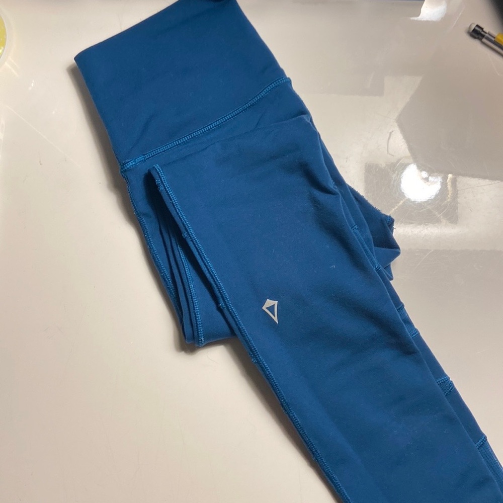Lululemon Ivivva leggings
